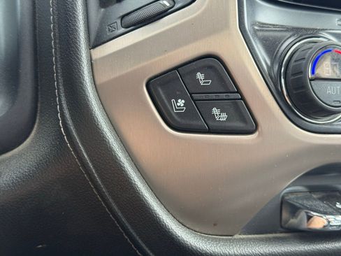 Used 2016 GMC Sierra 1500 Denali w/ Enhanced Driver Alert Package AWD/4WD image 21