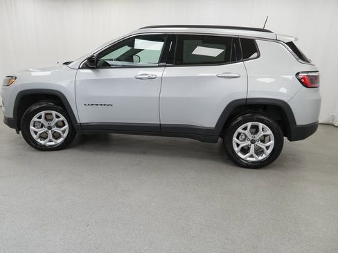 Certified 2025 Jeep Compass Latitude w/ Convenience Group image 16
