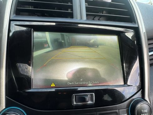 Used 2015 Chevrolet Malibu LT FWD image 22