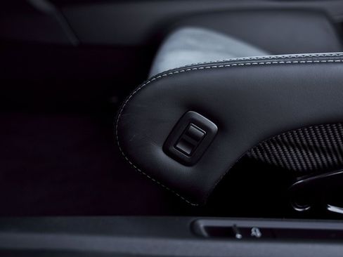 Used 2024 Porsche 718 Cayman GT4 RS w/ Weissach Package image 47