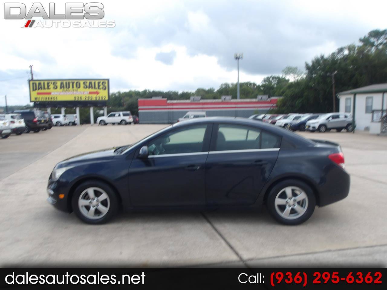 Used 2015 Chevrolet Cruze LT FWD image 1