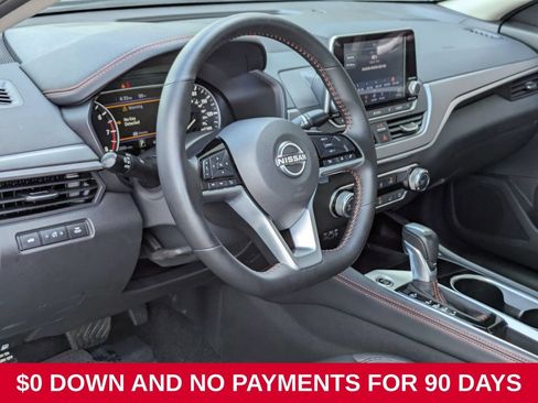 Used 2025 Nissan Altima 2.5 SR FWD image 14