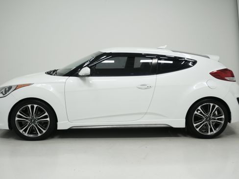 Used 2016 Hyundai Veloster Turbo image 7