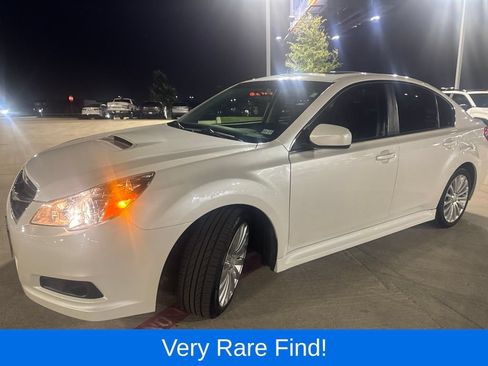 Used 2011 Subaru Legacy 2.5GT Limited AWD/4WD image 2