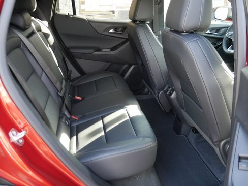 New 2027 Chevrolet Equinox LT w/ Convenience Package II AWD/4WD image 13