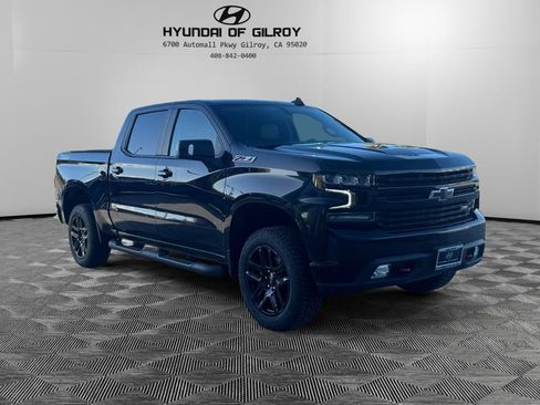 Used 2021 Chevrolet Silverado 1500 LT Trail Boss image 3