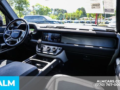 Used 2023 Land Rover Defender 110 S AWD/4WD image 31