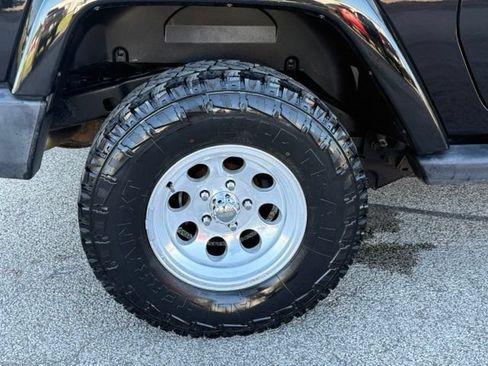 Used 2013 Jeep Wrangler Sahara w/ Connectivity Group AWD/4WD image 11