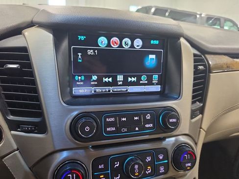 Used 2017 GMC Yukon Denali AWD/4WD image 8
