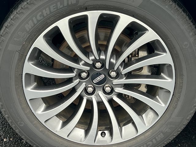 Used 2023 Lincoln Aviator AWD w/ Premium Package image 8