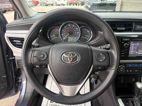 Used 2016 Toyota Corolla LE FWD image 20