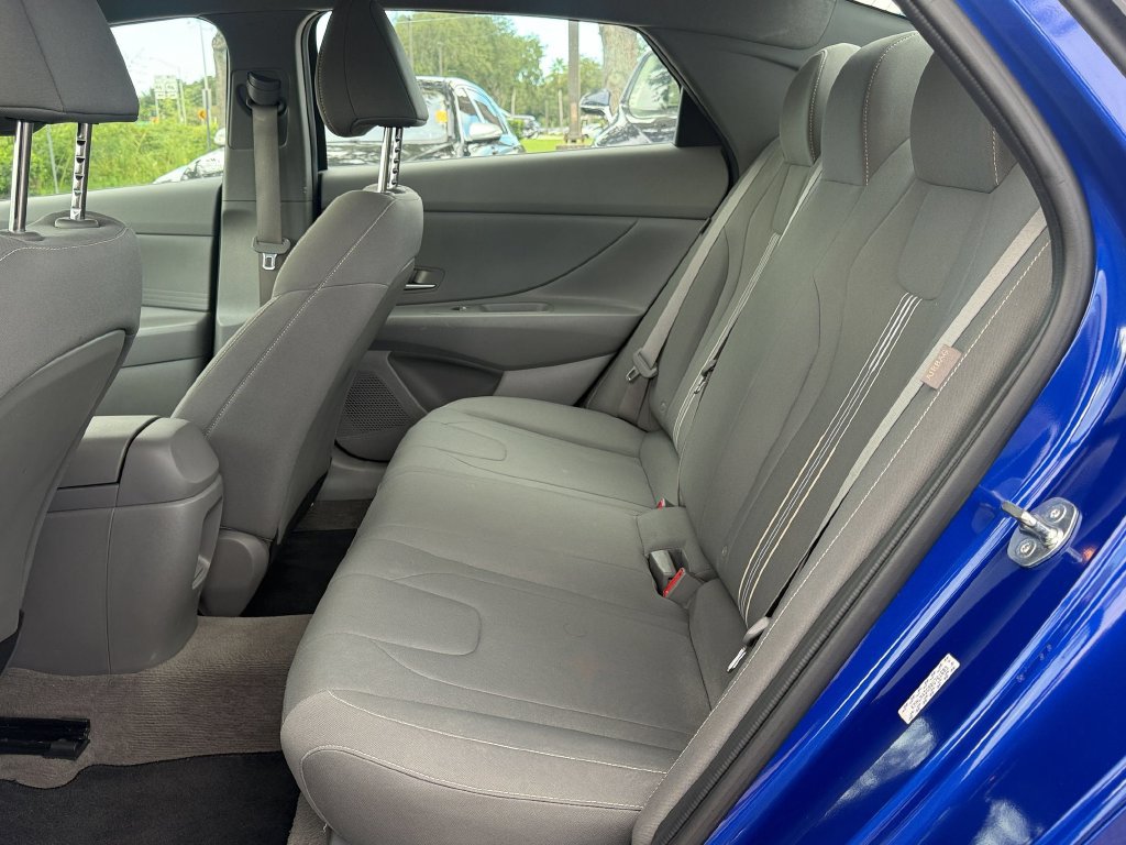 Used 2024 Hyundai Elantra SEL FWD image 10