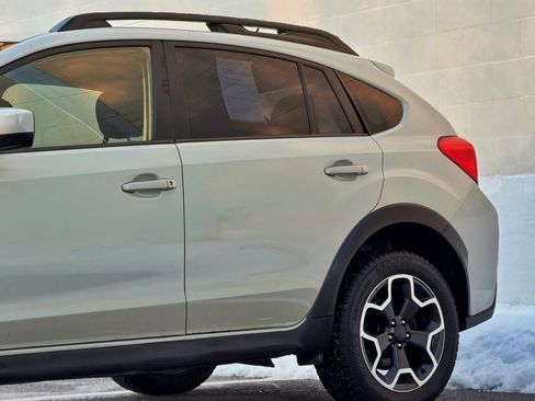 Used 2015 Subaru Crosstrek 2.0i Premium AWD/4WD image 5