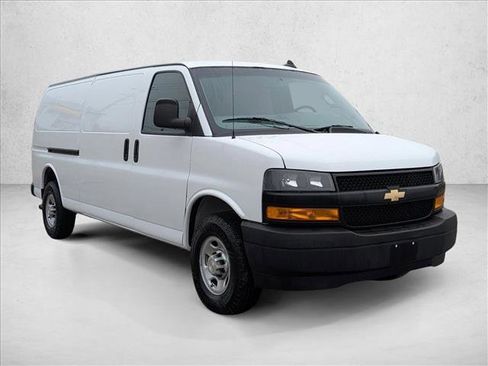Used 2023 Chevrolet Express 2500 w/ Driver Convenience Package image 3