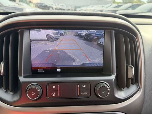 Used 2022 Chevrolet Colorado Z71 AWD/4WD image 28