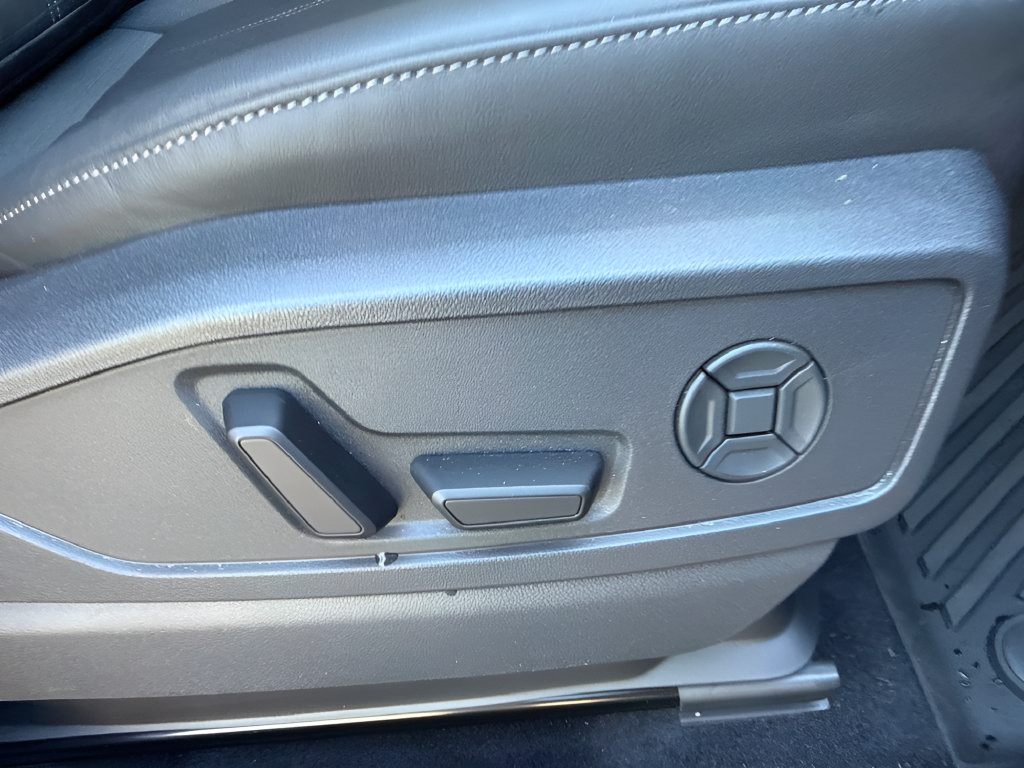 Used 2026 Audi Q5 Premium Plus w/ Premium Plus AWD/4WD image 44