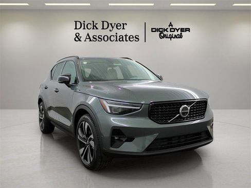 New 2026 Volvo XC40 B5 Ultra w/ Protection Package Premier image 1