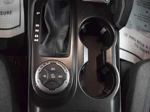 Used 2021 Ford Bronco Big Bend image 12