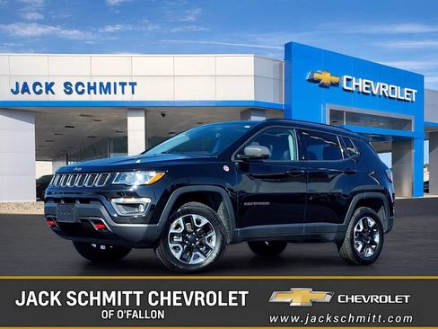 Used 2018 Jeep Compass Trailhawk w/ Leather Interior Group AWD/4WD image 1