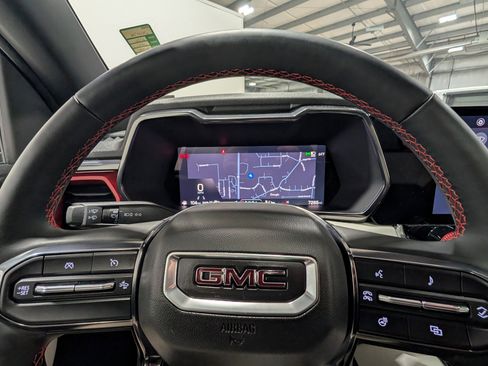 Used 2026 GMC Canyon AT4X image 34