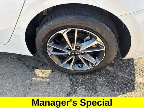 Used 2023 Kia Forte LXS w/ LXS Technology Package FWD image 41