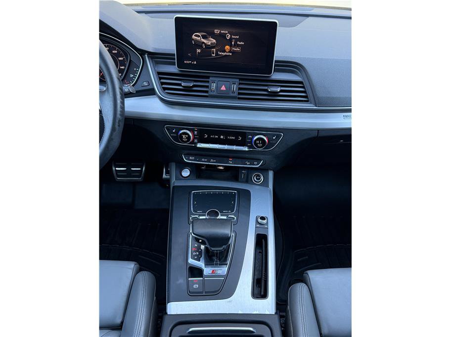 Used 2018 Audi SQ5 Premium Plus w/ S Sport Package AWD/4WD image 11