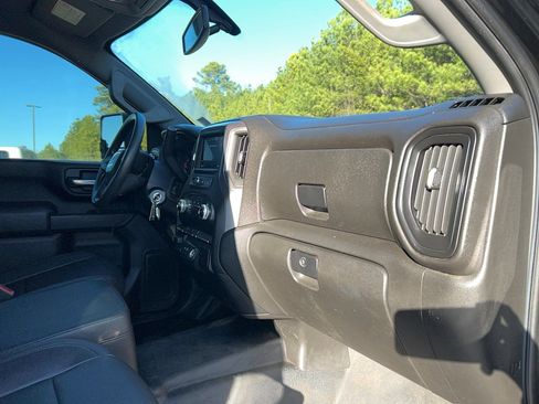 Used 2022 GMC Sierra 3500 Pro w/ Convenience Package image 23