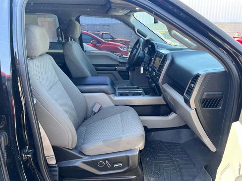 Used 2017 Ford F150 XLT w/ Equipment Group 302A Luxury AWD/4WD image 15