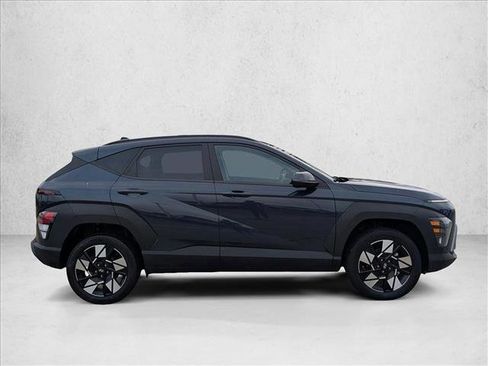 Used 2025 Hyundai Kona SEL AWD/4WD image 4