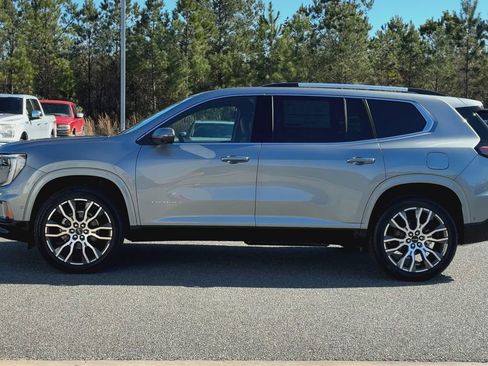 New 2026 GMC Acadia Denali Ultimate w/ LPO, Floor Liner Package image 40