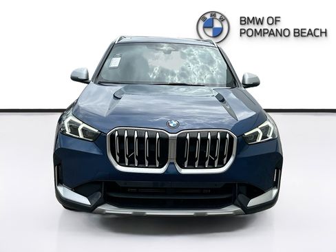 Certified 2023 BMW X1 xDrive28i w/ Convenience Package AWD/4WD image 2