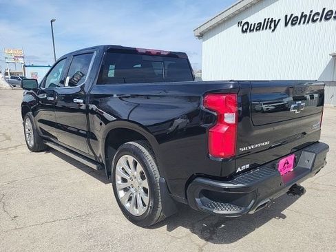 Used 2022 Chevrolet Silverado 1500 High Country w/ Technology Package AWD/4WD image 10