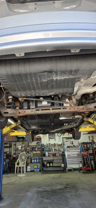 Used 2015 Chrysler Town & Country Touring FWD image 39