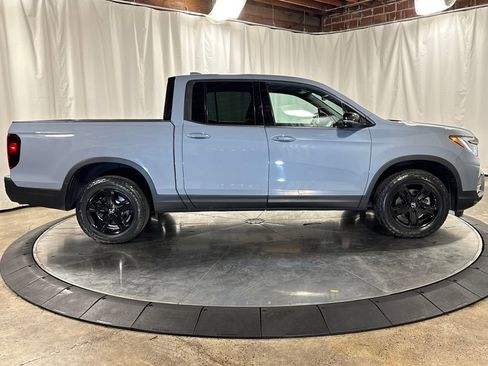 Used 2023 Honda Ridgeline Black Edition image 9