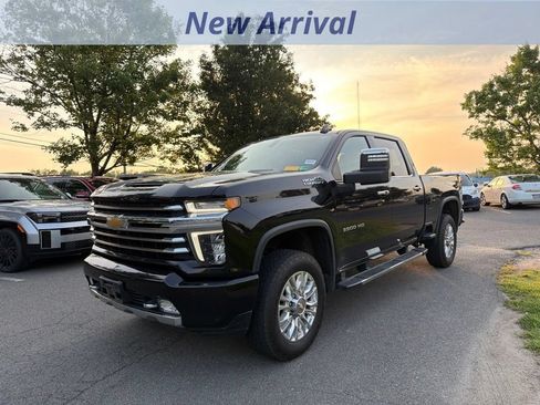 Used 2022 Chevrolet Silverado 3500 High Country AWD/4WD image 1
