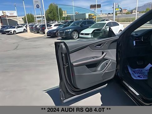 Used 2024 Audi RS Q8 AWD/4WD image 28