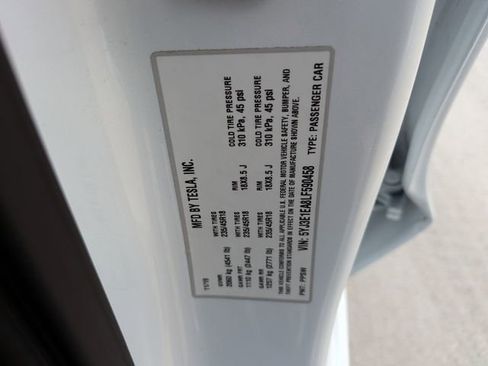 Used 2020 Tesla Model 3 Standard Range image 8