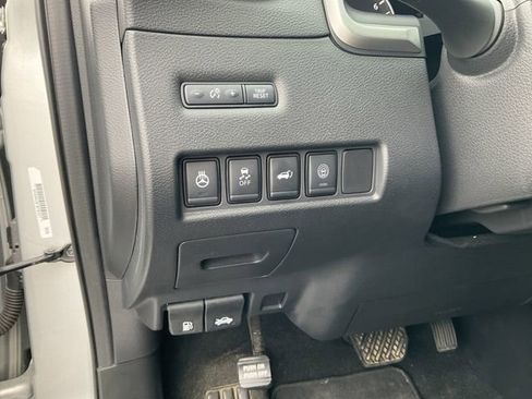Used 2020 Nissan Murano SL w/ Cargo Package FWD image 17