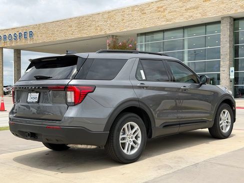 New 2026 Ford Explorer Active RWD image 19