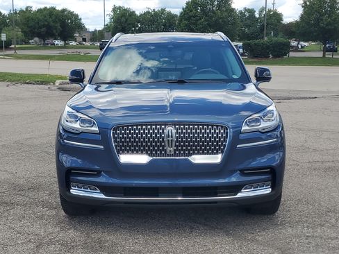 Used 2020 Lincoln Aviator Reserve w/ Equipment Group 202A AWD/4WD image 2