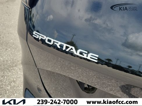 New 2026 Kia Sportage SX FWD image 12