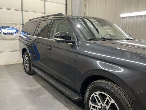 Used 2025 Ford Expedition Max Active image 4