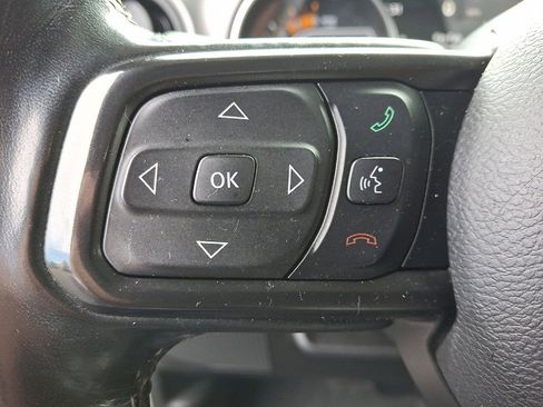 Used 2022 Jeep Gladiator Willys image 17