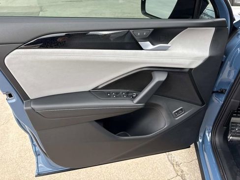 New 2026 Volkswagen Tiguan SE R-Line image 11