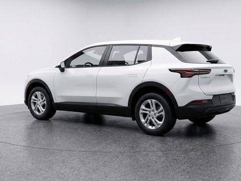 Used 2025 Chevrolet Equinox LT FWD image 6