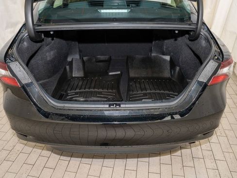 Used 2023 Toyota Camry LE image 5