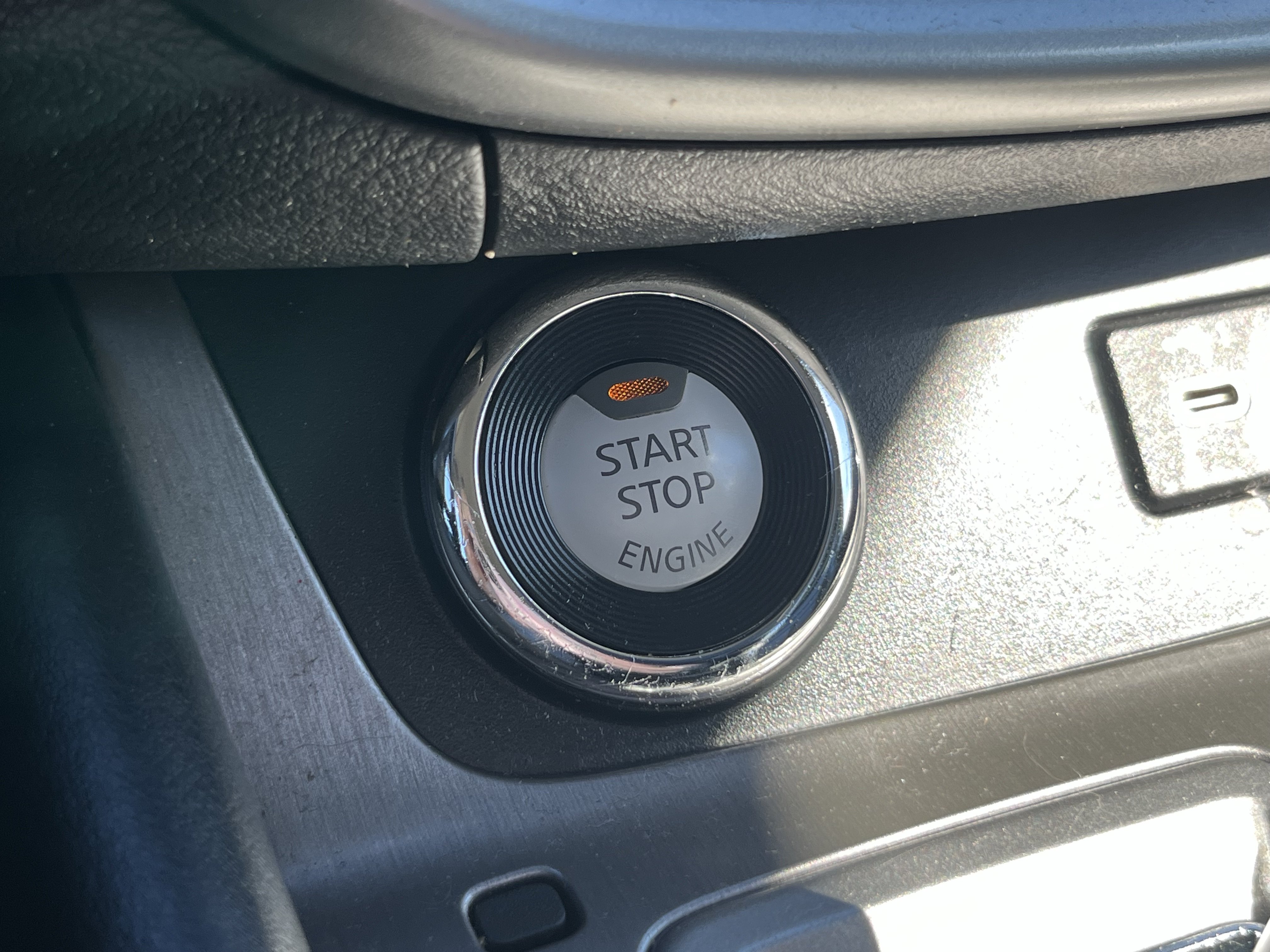 Used 2024 Nissan Murano SV w/ SV Midnight Edition Package AWD/4WD image 32