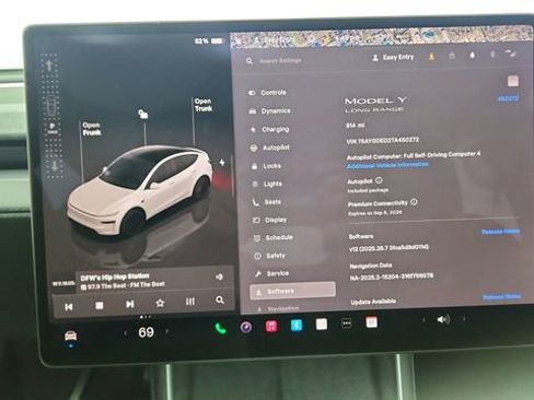 Used 2026 Tesla Model Y Premium image 38