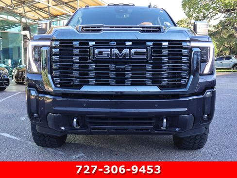 Used 2024 GMC Sierra 2500 Denali Ultimate w/ Max Trailering Package AWD/4WD image 12