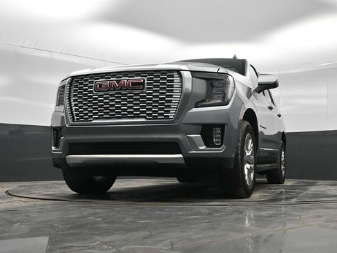 Used 2024 GMC Yukon Denali w/ Advanced Technology Package image 31
